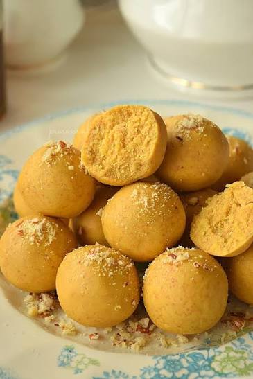 Besan Laddu from Tenali Ruchulu - buy online